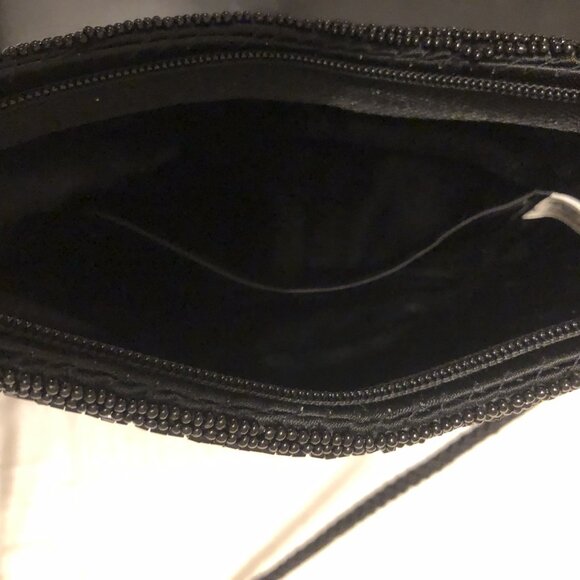 Elegant women’s finely beaded evening bag in black, Floral Design Beading. - Picture 5 of 5